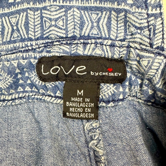 LOVE by Chesley Blue Jean/Aztec Print Overall Shorts (size M) - Picture 3 of 3